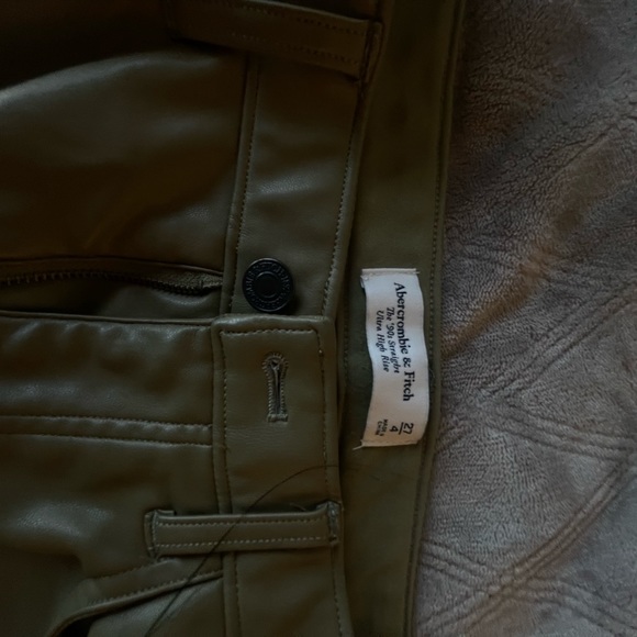 Abercrombie Leather Flare : Green - Picture 2 of 3